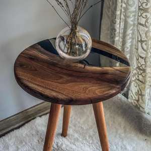 Mesa de centro de resina epoxi de madera maciza natural con diseño único, hecha a mano, estilo río, para decoración moderna del hogar, al mejor precio del mercado. - Product Image 4