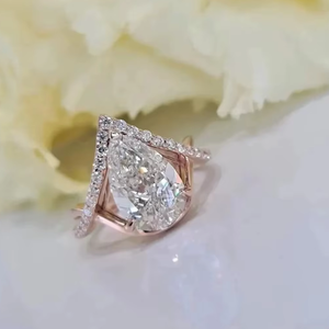 แหวนหมั้นเพชรโมอิสซาไนต์ทรงลูกแพร์ สวยงาม แหวนเงินแท้ 925 แบบสั่งทำพิเศษ และเครื่องประดับเพชรอื่นๆ - Product Image 3