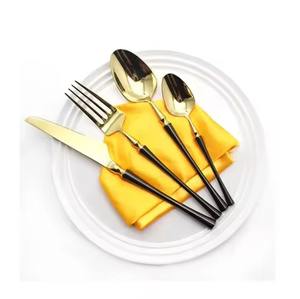 Service de couverts de luxe en laiton doré, collection d'ustensiles de designer, vaisselle élégante pour réception de mariage - Product Image 3