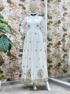 Collection de Salwar Kameez de créateurs indiens et pakistanais très demandée, qualité supérieure, tenue moderne pour Diwali, vêtements de mariée, couleur blanche - Product Image 6