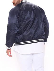 Veste universitaire bombardier en satin de toile personnalisée de haute qualité pour hommes et femmes utilisation en hiver réversible et imperméable - Product Image 5