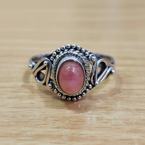 3.7 Grams Rhodochrosite <b>Crystal</b> <b>Ring</b> Elegant and Unique Jewelry Piece - Product Image 3