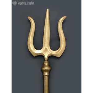 Escultura grande de latón Trishul/Trident de 54 \" - Product Image 1