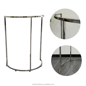 Expositor de Ropa en Forma de C, Semicircular, de Acero Inoxidable, para Tiendas y Boutiques - Product Image 1