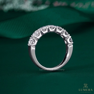 Anillo de Eternidad Clásico con Moissanita Redonda Brillante, Estilo Diamante, para Aniversario o Boda, para Mujer, Joyería Nupcial - Product Image 6