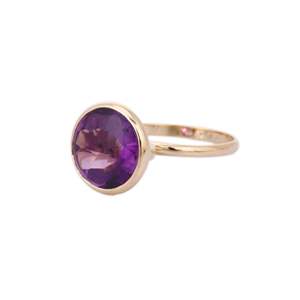 18K <b>Gold</b> Oval Amethyst <b>Cocktail</b> <b>Ring</b> with Prong Setting - Product Image 3