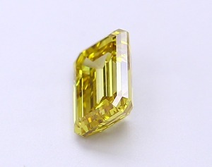 Diamant jaune taille émeraude de 1,02 carat, couleur intense fantaisie, clarté VS1, diamant CVD non monté, non serti, pour usage exclusif. - Product Image 3