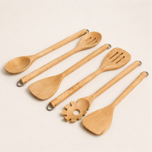 Ensemble de 4 cuillères de cuisine écologiques en bois de hêtre de qualité supérieure, ustensiles en bois résistants à la chaleur avec boucles de suspension pour la maison - Product Image 1