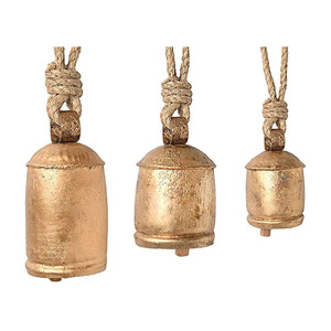 Campanas Rústicas de Navidad, Campanas de Metal Vintage para Vacas, Colgantes en Cuerda de Yute, Hechas a Mano, Estilo Shabby Chic, Campanas de Viento con Corazón Dorado para Casa de Campo - Product Image 3