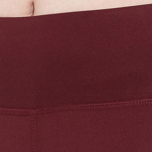 Conjunto de Yoga para Mujer Talla Grande, Hecho en Pakistán, 2 Piezas, Transpirable, de Secado Rápido, Cómodo, Venta en Línea, Precio al por Mayor con OEM - Product Image 6