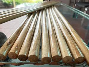 Balai en bois d'eucalyptus vernis américain de qualité supérieure de 120 cm avec tête en plastique prêt pour la livraison balais et pelles à poussière portables - Product Image 6