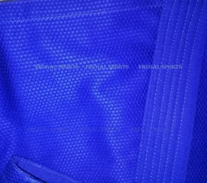 Kimono de BJJ professionnel pour l'entraînement et la compétition, design personnalisé, tissage perlé 450 GSM, broderie personnalisée, usine OEM - Product Image 4
