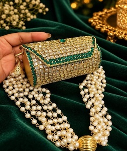 Bolsos y Carteras Metálicas de Diseño, Bolsos de Hombro de Moda, Chapados en Oro, Hechos a Mano, Forma Personalizada, Hechos en Uttar Pradesh por F S International - Product Image 3