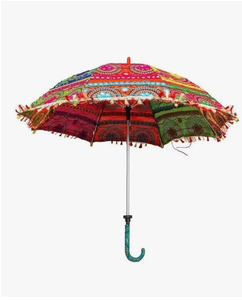 Parapluie décoratif Rajasthani avec broderie traditionnelle et travail de miroir, artisanat culturel fait main, objet de décoration - Product Image 1