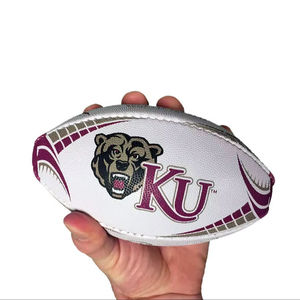 Mini ballon de rugby avec logo personnalisé directement de l'usine indienne - Product Image 1