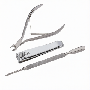 Ensemble de manucure professionnel 3 pièces, kit de soins des ongles en acier inoxydable, coupe-ongles, pincettes, lime à ongles, outils de toilettage, étui argenté - Product Image 2