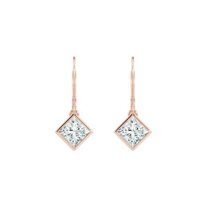 Modernos y Elegantes Pendientes de Aro Huggie con Diamantes de Laboratorio de Corte Princesa de 6mm, Color EF, VS1, Oro Rosa de 14K, Engaste en Bisel, para Uso Diario - Product Image 1