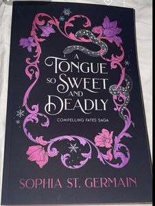 ลิ้นที่หวานและอันตรายขนาดนั้น โดย โซเฟีย เซนต์ เจอร์เมย์ หนังสือปกอ่อนคุณภาพสูง 450 หน้า นวนิยายโรแมนติกแนวแฟนตาซีสีดำ - Product Image 2