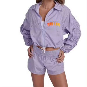 Conjunto de Chaqueta Cortavientos y Pantalones Cortos Personalizados COI para Mujer - Product Image 4