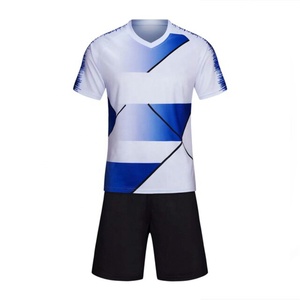Tenue de football personnalisée de haute qualité pour hommes, 100% polyester, imprimée, respirante, à séchage rapide, ensembles d'entraînement, maillot pour adultes - Product Image 3