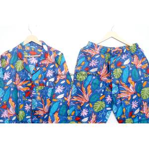 ชุดนอนผ้าฝ้ายพิมพ์ลายดอกไม้ 3 ชิ้น แบบยูนิเซ็กซ์ สำหรับฤดูร้อน ขายส่ง ชุดนอนผู้หญิง เสื้อถักเนื้อนุ่ม ระบายอากาศได้ดี พร้อมกางเกงขายาว - Product Image 6