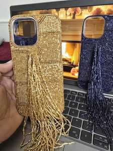 เคสโทรศัพท์ประดับคริสตัลและพู่ห้อยทำมือสุดหรูหรา พร้อมอุปกรณ์เสริมมือถือแบบคริสตัลวิบวับ ขายส่งเป็นชุด - Product Image 3