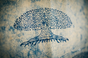 Tissu léger en coton pur imprimé Blue Tree Life, écologique, style textile fait main, mode - Product Image 1