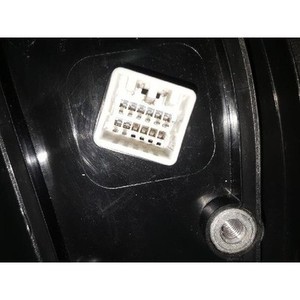 Conjunto de Espejo Retrovisor Exterior Izquierdo para Carnival, Usado, OEM 876104D9713D - Product Image 3
