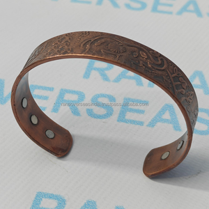 Brazalete de Cobre Grabado con Elefante, Joyería Terapéutica con Triple Imán para Bienestar Espiritual, Conexión a Tierra y Gestión del Estrés - Product Image 4