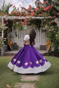 Venta al por mayor de Lehenga Choli Romano con bordado Kutchi Gamthi, ropa étnica india de primera calidad - Product Image 4