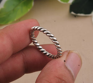 Minimalist 925 Sterling <b>Silver</b> Bezel Setting Wire <b>Band</b> Ring Skinny Stacking Women's <b>Wedding</b> <b>Band</b> Jewelry for Party Occasions - Product Image 4