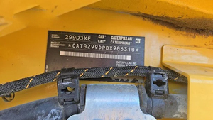 Cargadora Compacta de Orugas 299D3 XE 2023 con Cabina Cerrada, Máquina de Construcción de Alto Rendimiento - Product Image 3