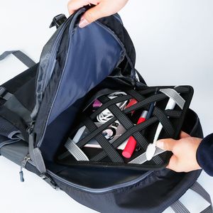 Custodia Organizer per Tablet da 9.7 pollici con Fascia Elastica e Design a Doppio Lato per Gestione Cavi e Accessori - Product Image 5