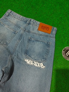 Pantalon en jean décontracté pour homme, coupe droite oversize, jambe large, logo personnalisé, délavé, vintage, effet usé, style baggy - Product Image 3