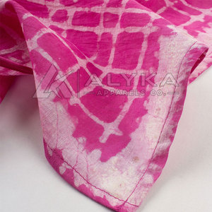 Bandana en soie de luxe OEM, forme carrée, motif nœuds, unisexe, à porter toute l'année, haute qualité - Product Image 6