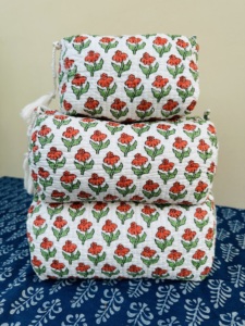 Wholesale Block Printed <b>Large</b> <b>Toiletry</b> <b>Bag</b>, Waterproof Wash <b>Bag</b>, Makeup <b>Bag</b> Cosmetic <b>Bag</b>, Floral Quilted Custom Cosmetic <b>Bag</b> - Product Image 6