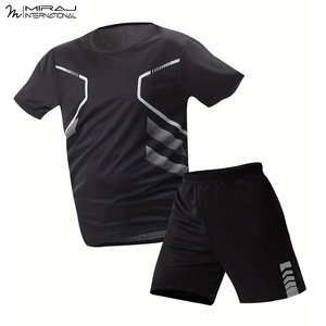 Ensemble de t-shirts et shorts de sport durables, confortables et à séchage rapide pour la gym, comprenant un haut de compression et un short assorti - Product Image 3