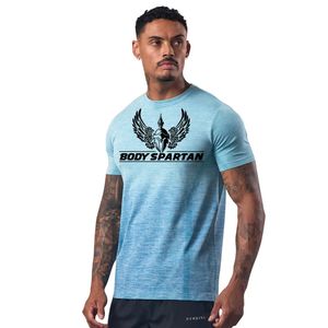 T-shirt dégradé bleu ciel pour homme, décontracté, à manches courtes, col rond, vêtement de sport léger et respirant, idéal pour l'été et le quotidien - Product Image 1