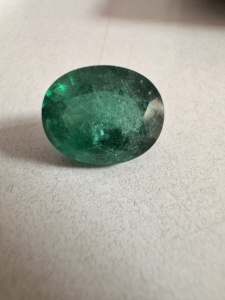 Piedra Preciosa Verde Ovalada de Corte Esmeralda de 6.96 Quilates de Primera Calidad para Diseño de Joyería Fina, Suministro de Piedras Preciosas al por Mayor B2B - Product Image 2