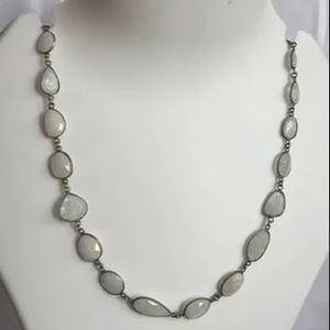 สร้อยคอทำมือจากโลหะผสมสังกะสีประดับด้วยพลอยมูนสโตนสีรุ้งทรงกลมขนาด 10-15 มม. ดีไซน์สปอร์ตสำหรับทุกเพศ เหมาะเป็นของขวัญ - Product Image 1