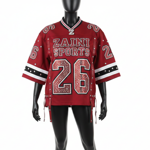 Camiseta de Fútbol Femenina, Calidad GSM, 100% Algodón, Malla Suave al Tacto, Color Rojo Sólido con Panel en Contraste, Logotipo Personalizado en la Parte Delantera - Product Image 1