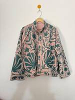 Veste en velours tricoté à col mandarin rose, broderie Suzani, broderie florale verte à la main, doublure en coton, style bohème écologique