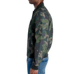 ผู้ผลิตเสื้อผ้าลำลองสไตล์สตรีทแวร์ OEM รับผลิตเสื้อแจ็คเก็ตกันลมพิมพ์ลายกราฟิกตามสั่ง แบรนด์ส่วนตัว สำหรับกิจกรรมกลางแจ้ง MOQ ต่ำ เสื้อแจ็คเก็ตบอมเบอร์ผู้ชาย - Product Image 2