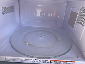 B-o-s-c-h h-m-b-30155u-c Horno de Microondas de Venta Directa - Product Image 5