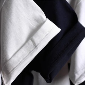 Camiseta de Manga Corta Unisex de Algodón Peinado de 200g con Logotipo Personalizado Bordado OEM, Ajuste Cómodo, Color Sólido, Tallas Grandes para Hombre - Product Image 1