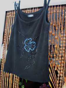 Nouvelle Robe de Soirée Droite Modeste 2026 pour Femmes Musulmanes, Faite à la Main avec Broderies Lourdes, Perles, Paillettes, Pompons et Cape Naturelle - Product Image 3