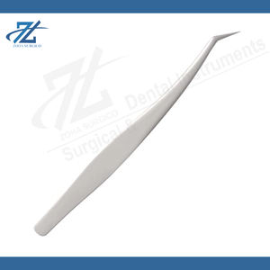 Pinzas para Pestañas Inclinadas de Acero Inoxidable Color Rosa, Estilo Vetus, Precisión en la Extensión de Pestañas, Mango Duradero y Cómodo, Punta Suave, Marca Privada - Product Image 4