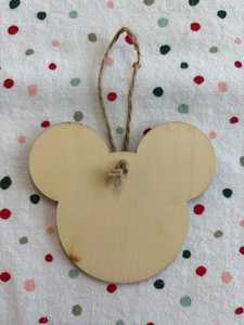 Símbolo Navideño Colgante de Madera Tradicional con Artesanía Hecha a Mano, Estilo Moderno - Product Image 3
