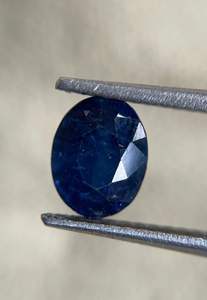 พลอยไพลินธรรมชาติสีน้ำเงิน 1.20 กะรัต, พลอยไพลินสีน้ำเงินจากเหมืองซีลอนรูปไข่, พลอยไพลินสีน้ำเงินจากศรีลังกา - Product Image 3