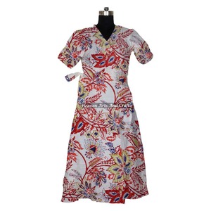 Kimono estampado de bloque de algodón 100% último Kimono de algodón estampado indio Albornoz con estampado Floral para regalo del día de Navidad - Product Image 1